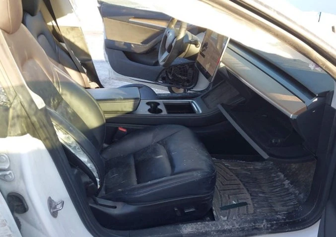 Tesla Model 3 Facelift LFP Термопомпа, снимка 5 - Автомобили и джипове - 54337269