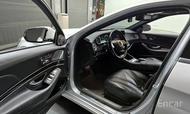 Mercedes-Benz S 350 4MATIC/ОБДУХВАНЕ/ПАНОРАМА/ДИСТРОНИК/360, снимка 6 - Автомобили и джипове - 55092393