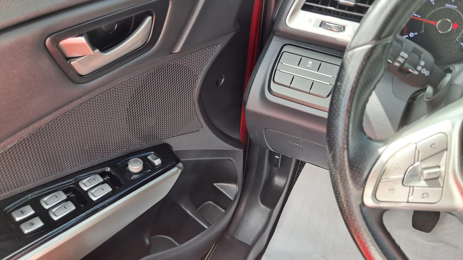 SsangYong Tivoli РЕАЛ КМ ИЗКЛЮЧИТЕЛО 1.6D-116 СЕРВ КНИЖ УНИКТ КАМЕР, снимка 16 - Автомобили и джипове - 7909209