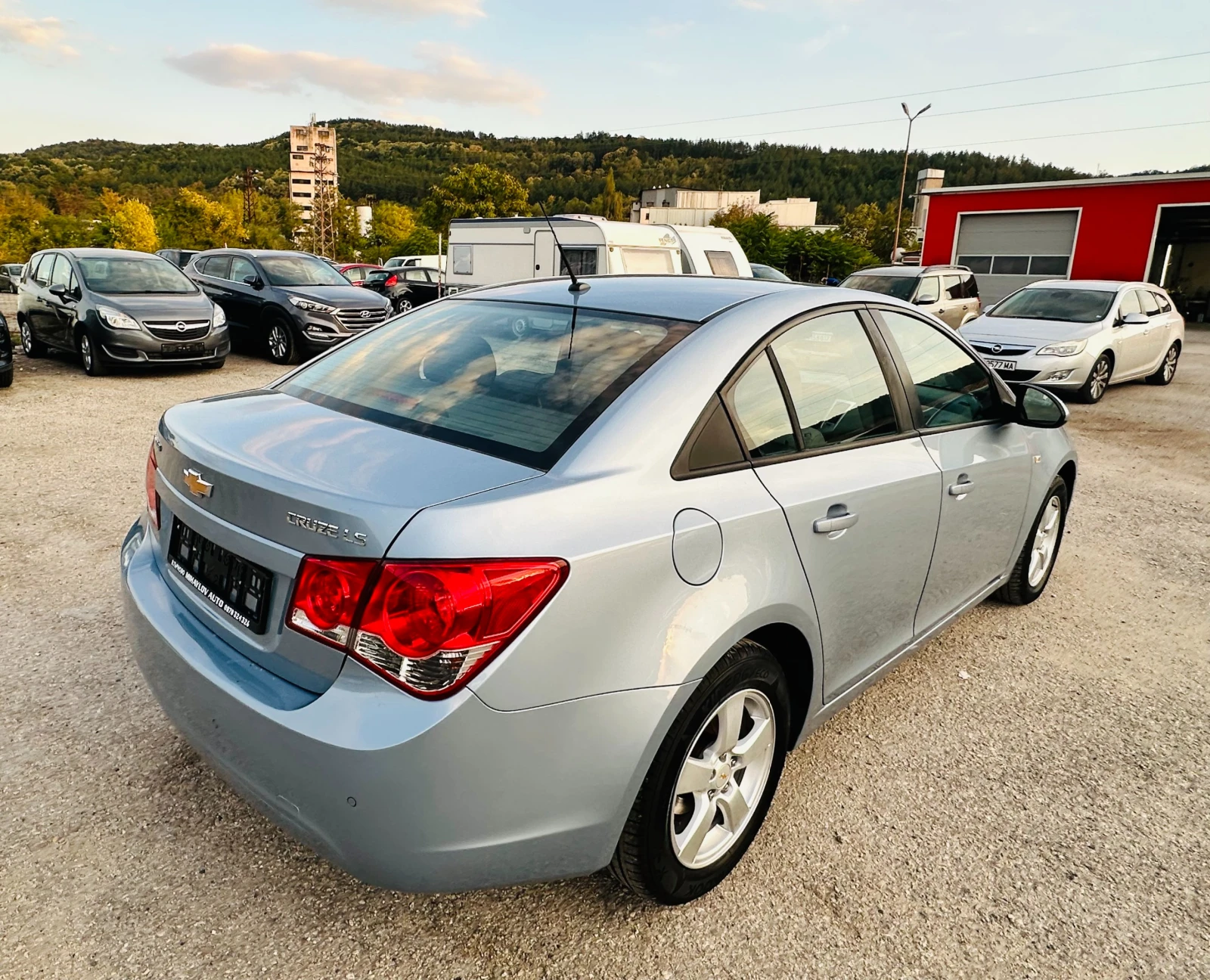 Chevrolet Cruze 1.6 I КАТО НОВА - изображение 3