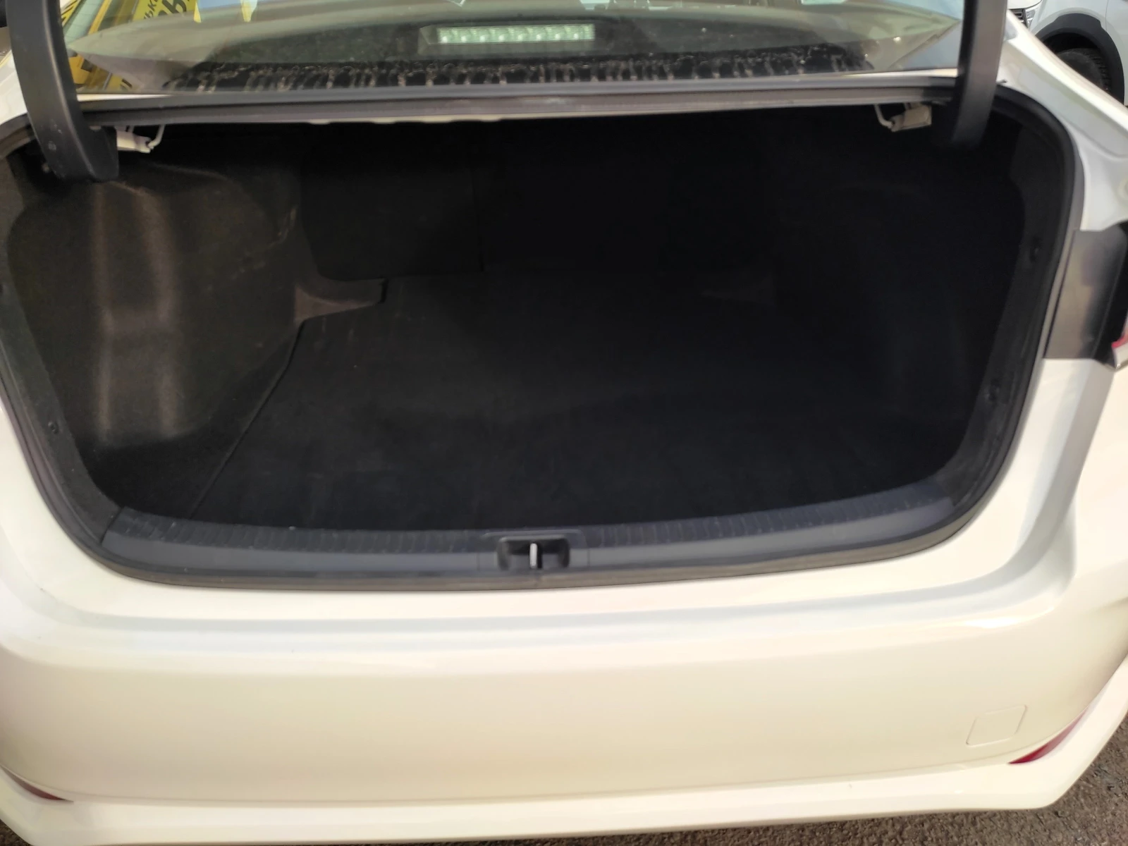 Toyota Corolla 1.8 Hybrid Business | Mobile.bg   12