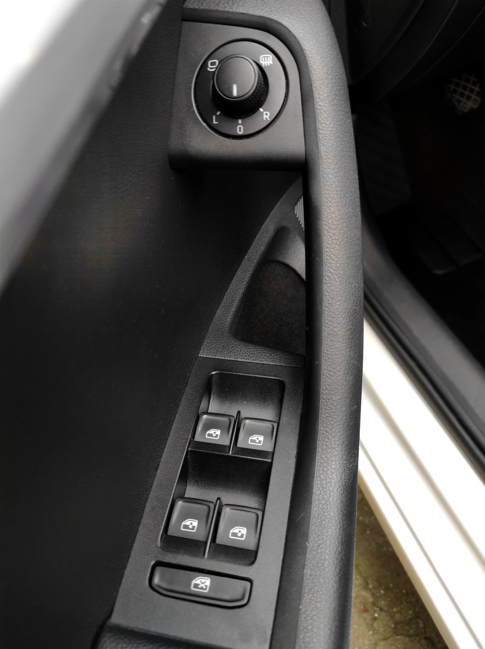 Skoda Octavia Facelift, Navi, Camera | Mobile.bg   14