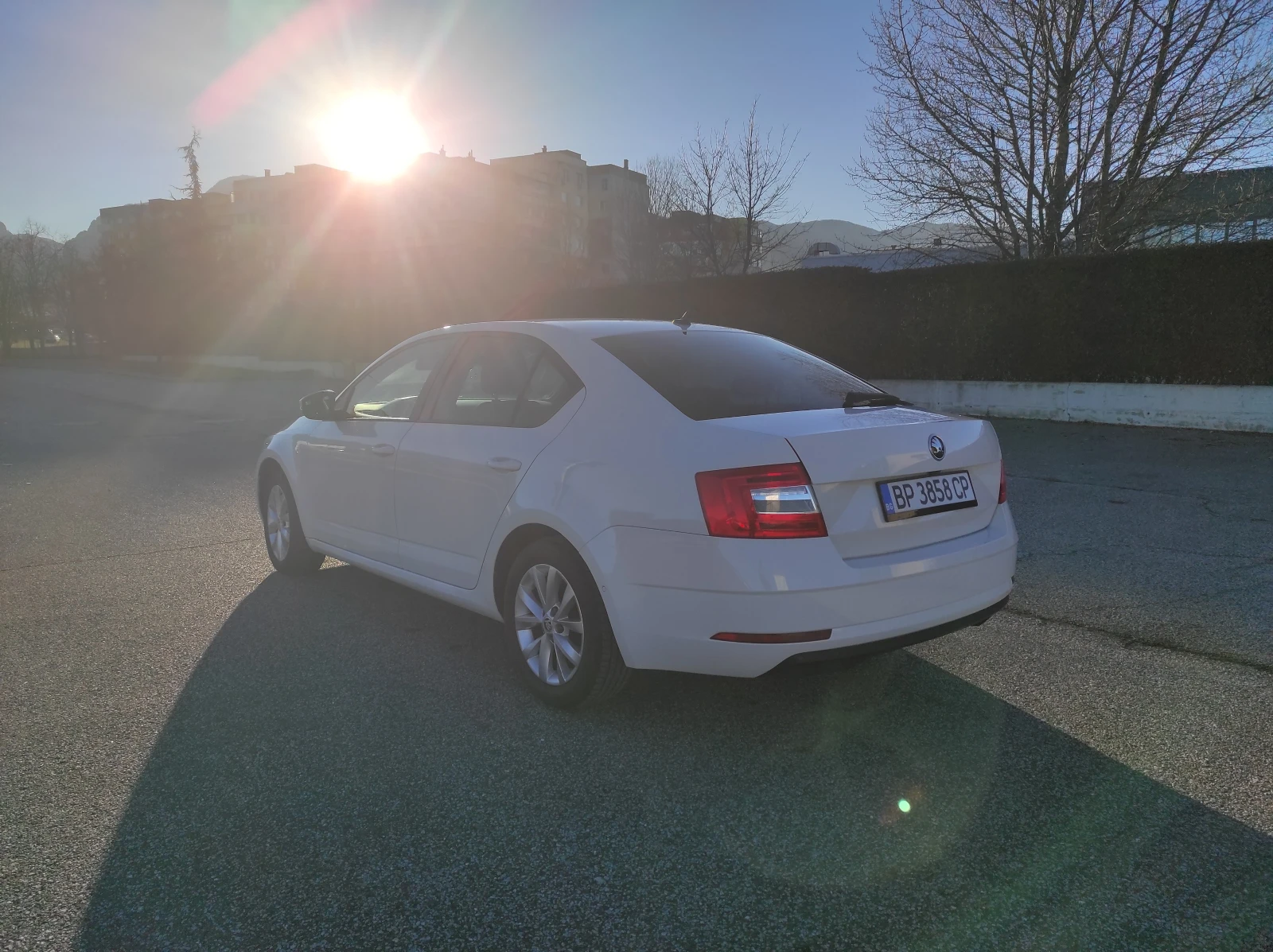 Skoda Octavia Facelift, Navi, Camera - изображение 3