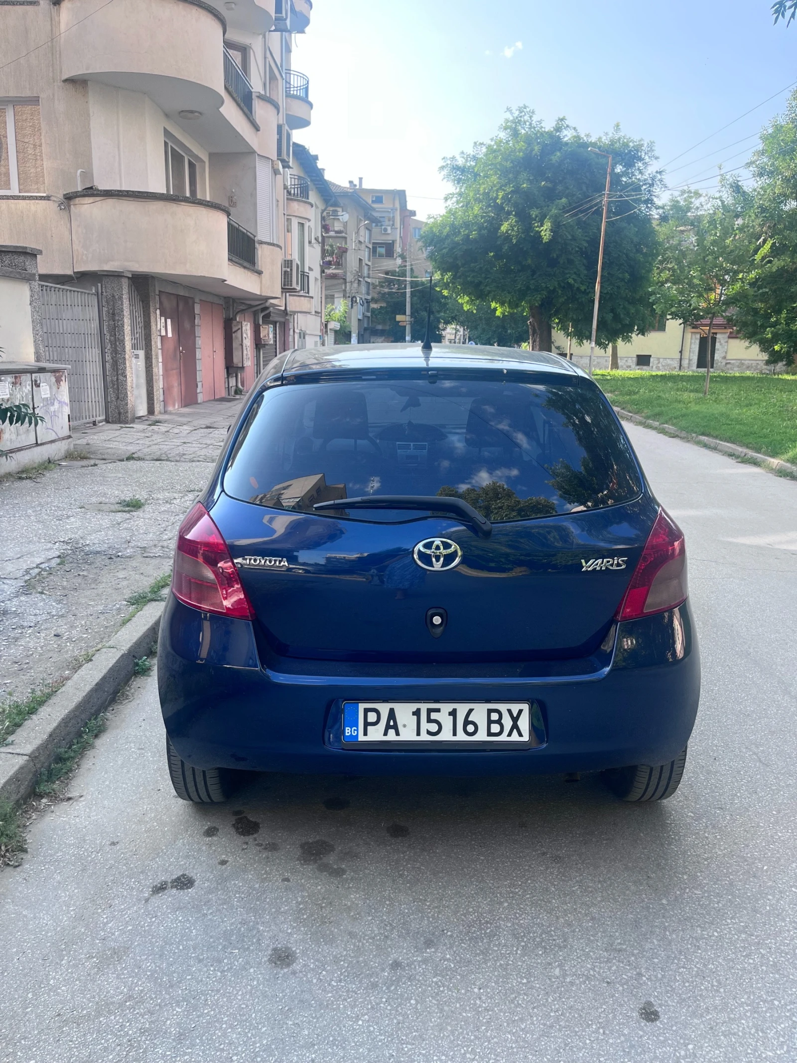 Toyota Yaris 1.3 - изображение 3