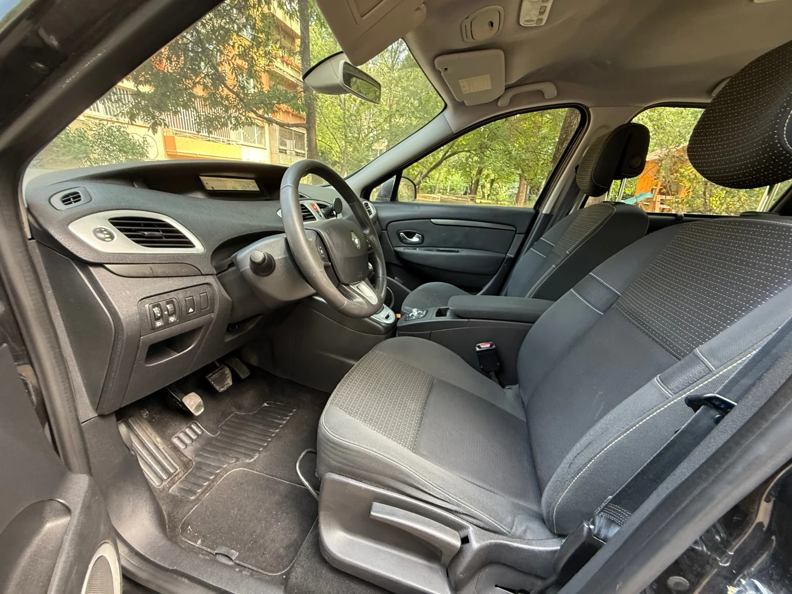 Renault Scenic 1.9dCI* 131h.p.* Реални км  - изображение 9