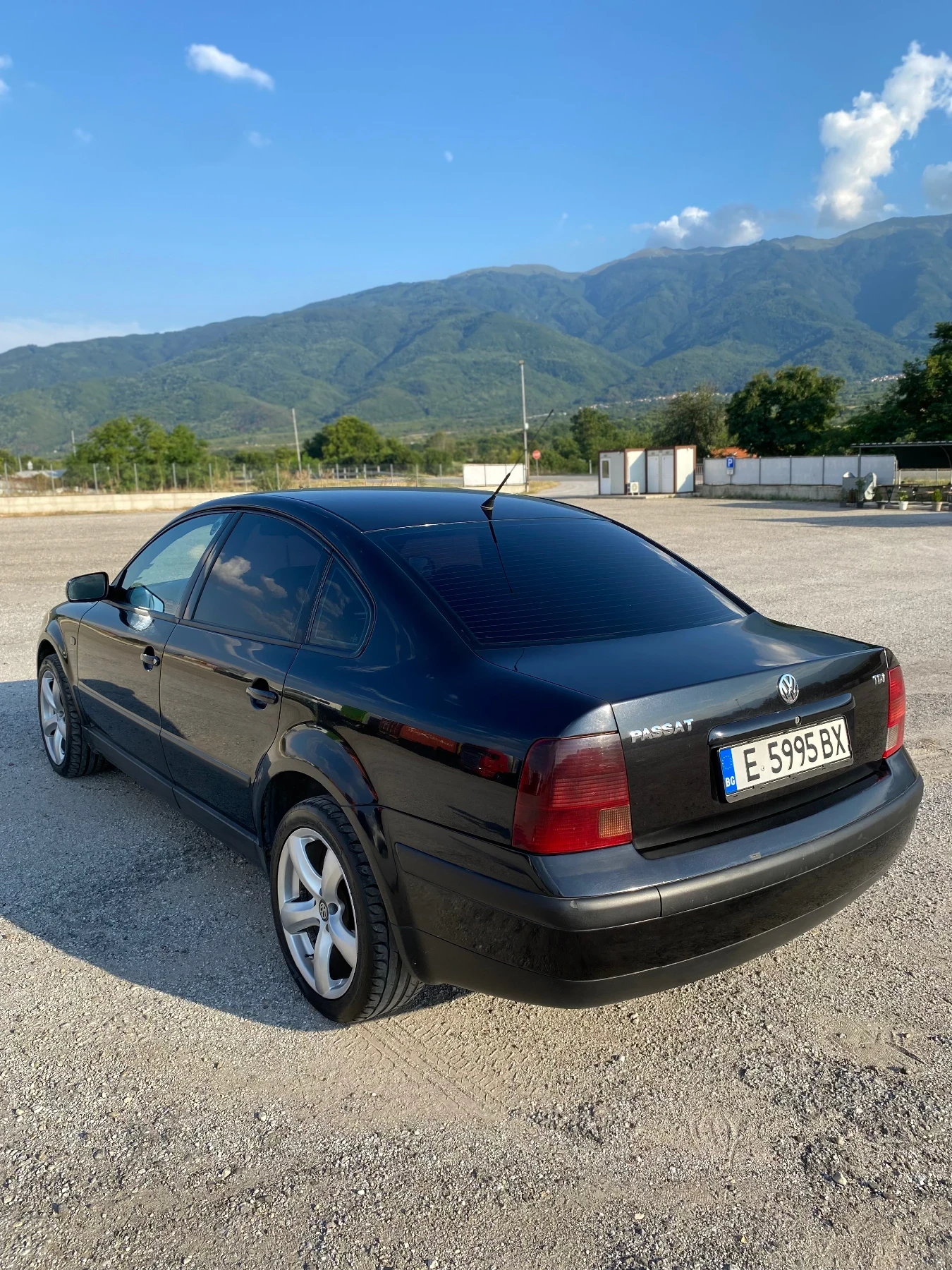 VW Passat  - изображение 4