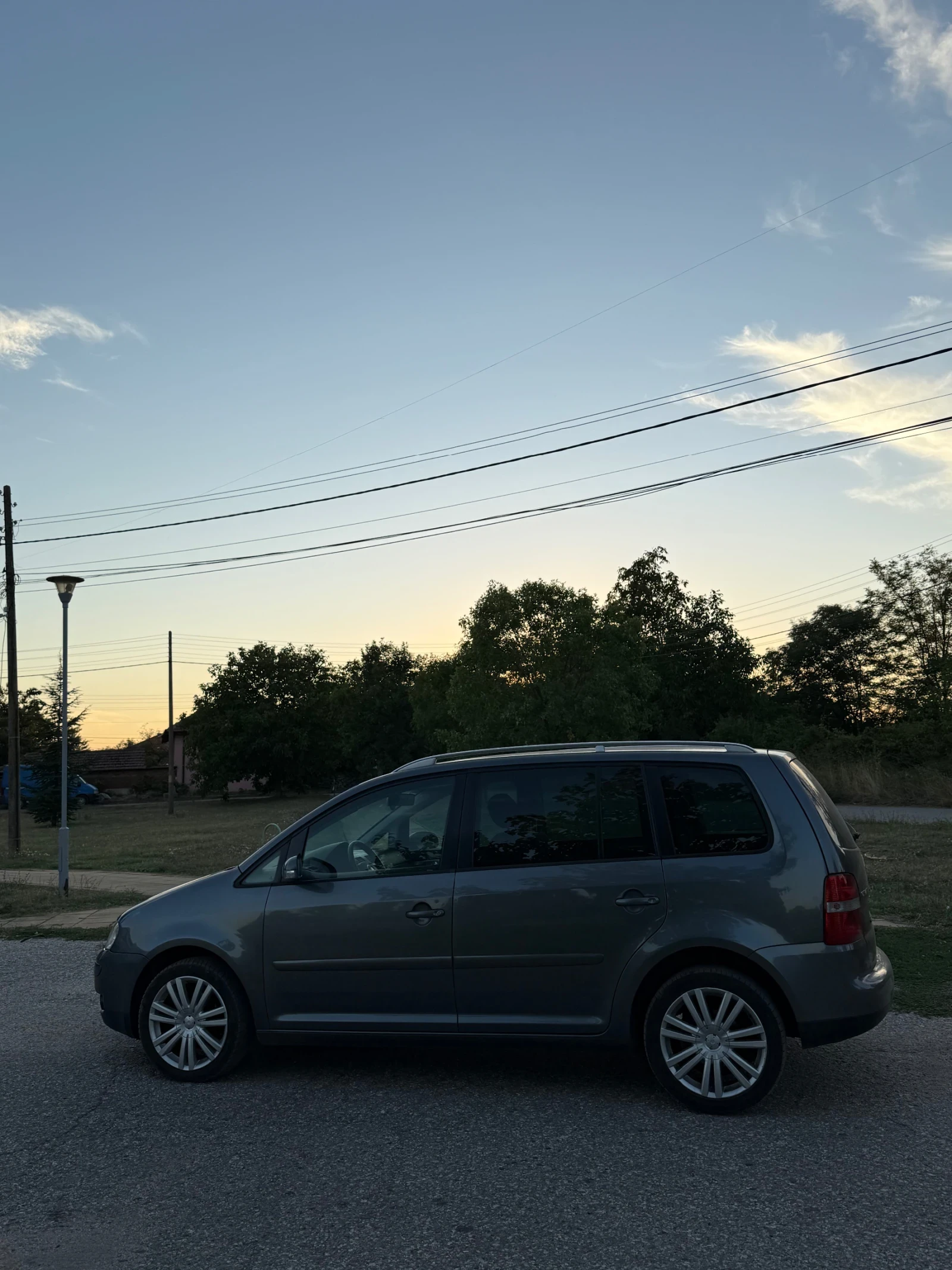 VW Touran  - изображение 5