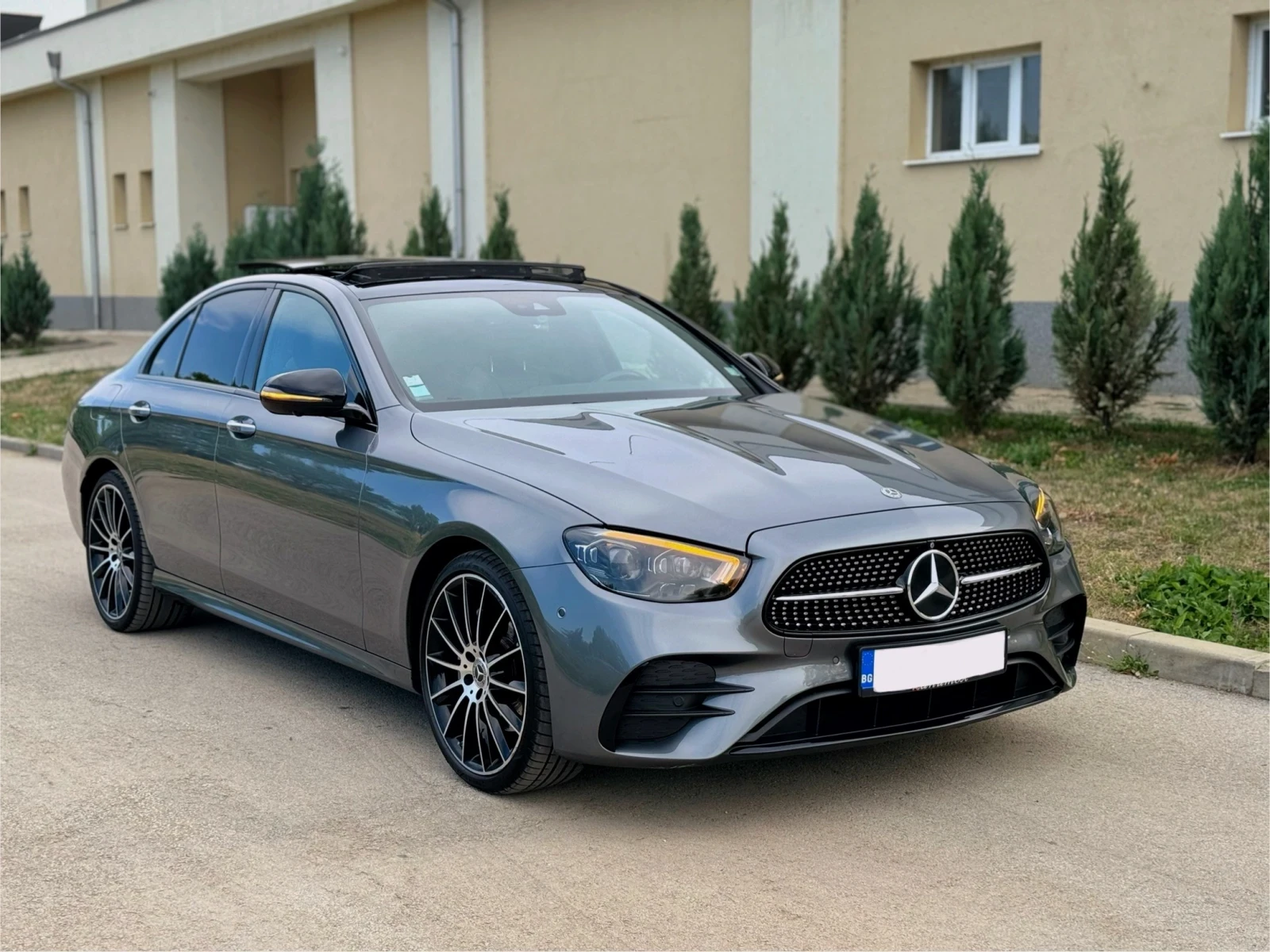 Mercedes-Benz E 220 AMG Night pack* Multibeam/Burmester/Pano| 360view| - изображение 5