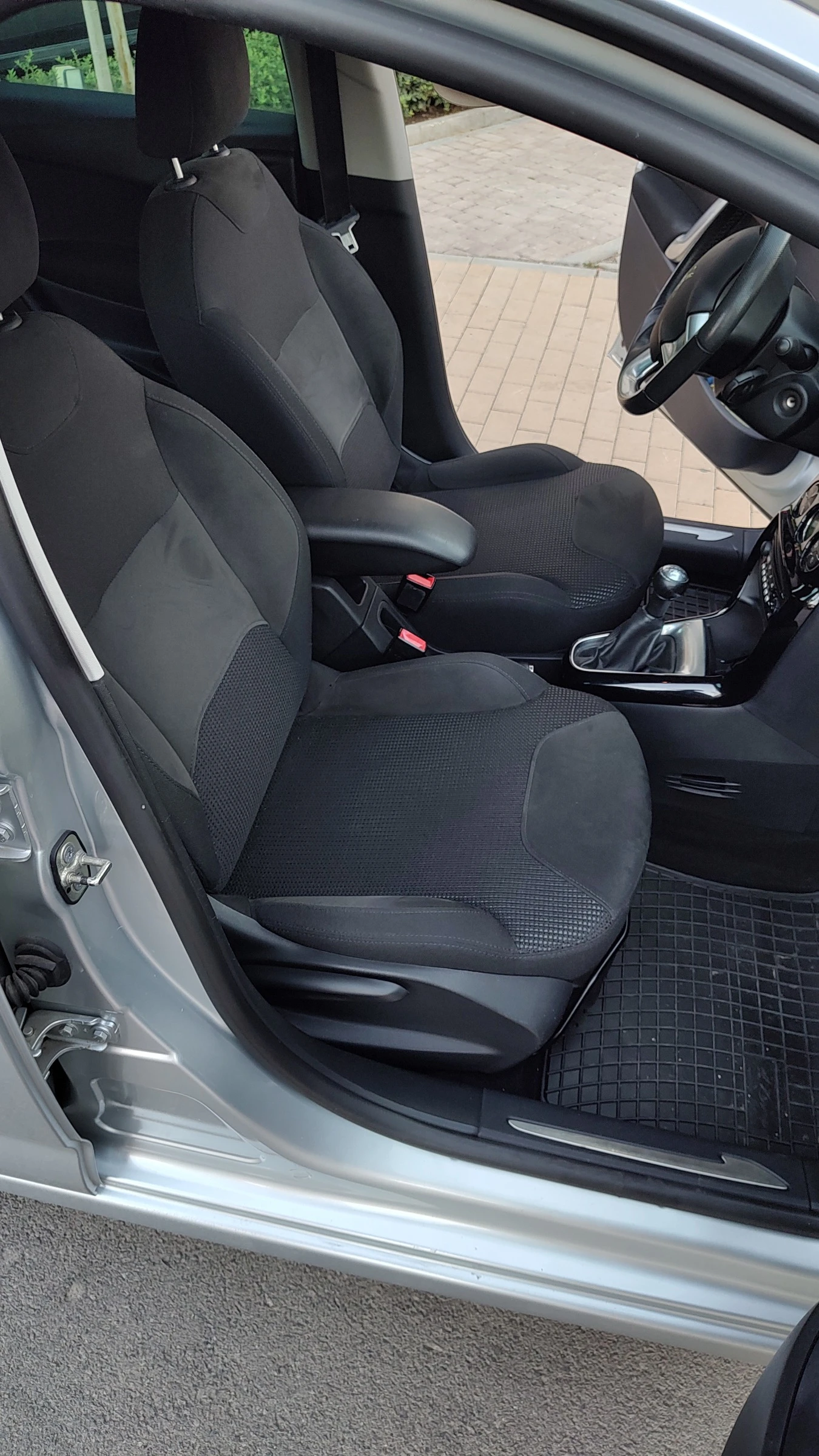 Citroen C3 1, 6 VTI 120   | Mobile.bg   12