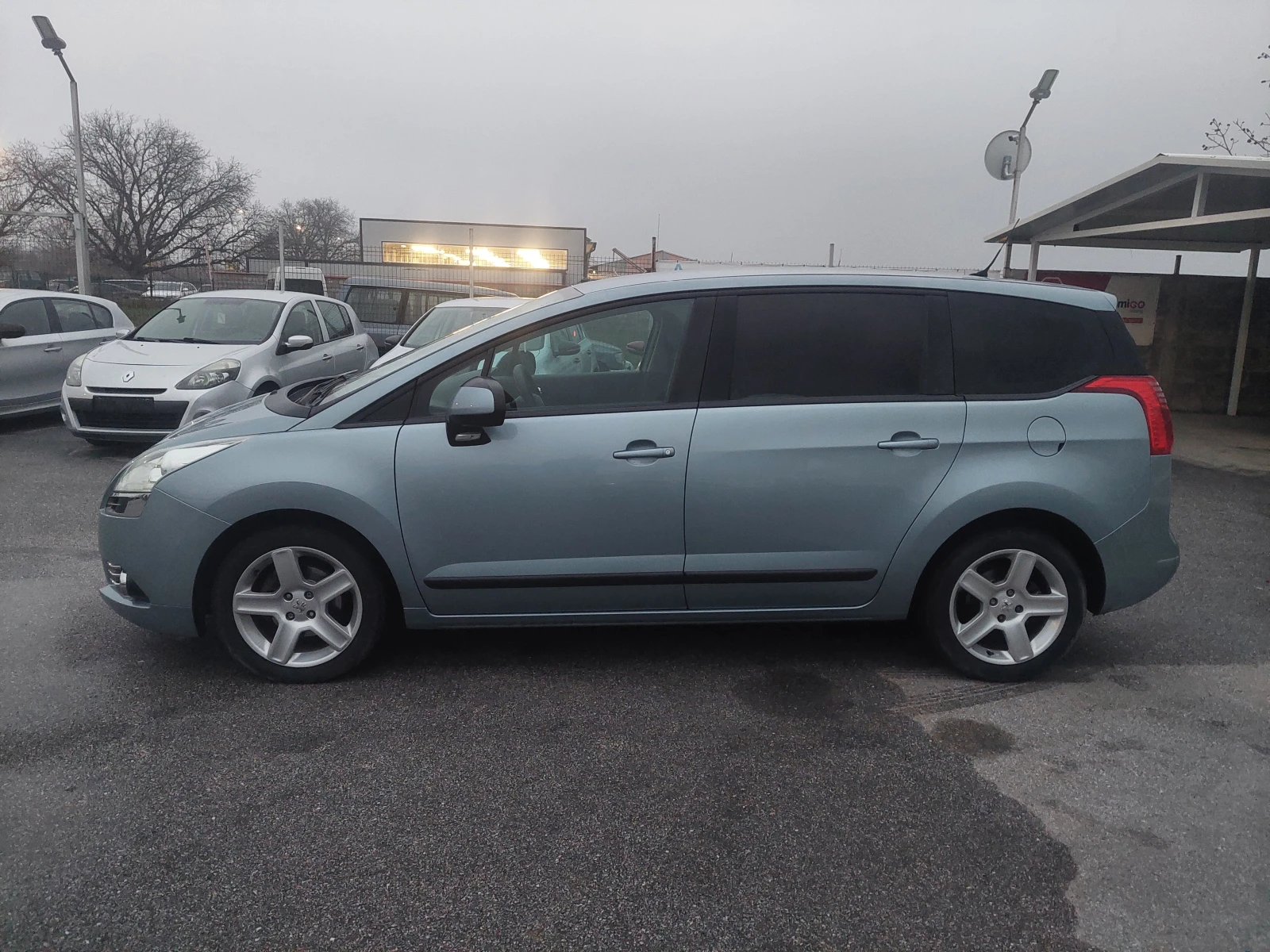 Peugeot 5008 HDI - изображение 6