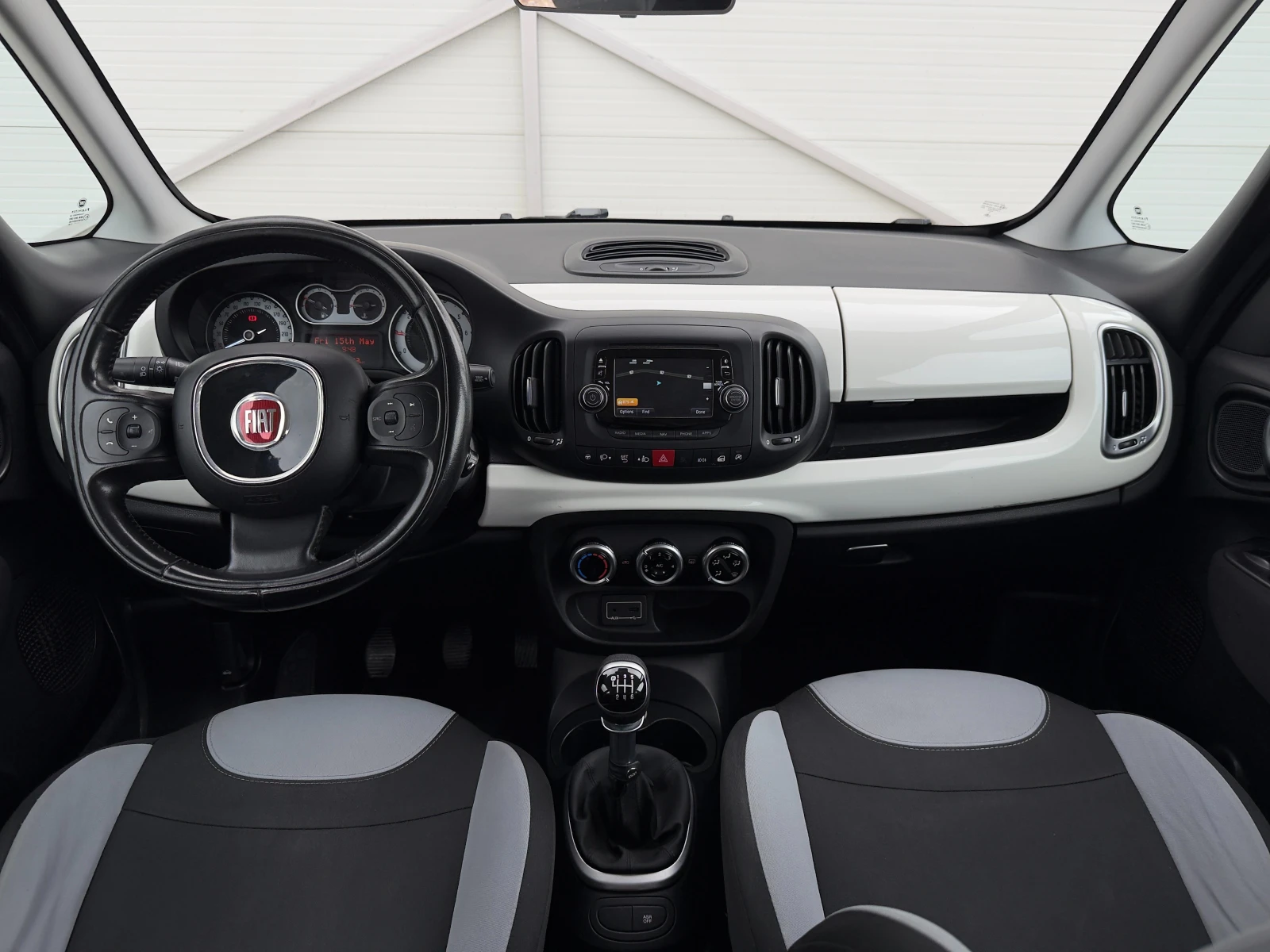 Fiat 500L 1.6 Multijet Навигация/Камера/Темпомат/Лизинг, снимка 12 - Автомобили и джипове - 53214147