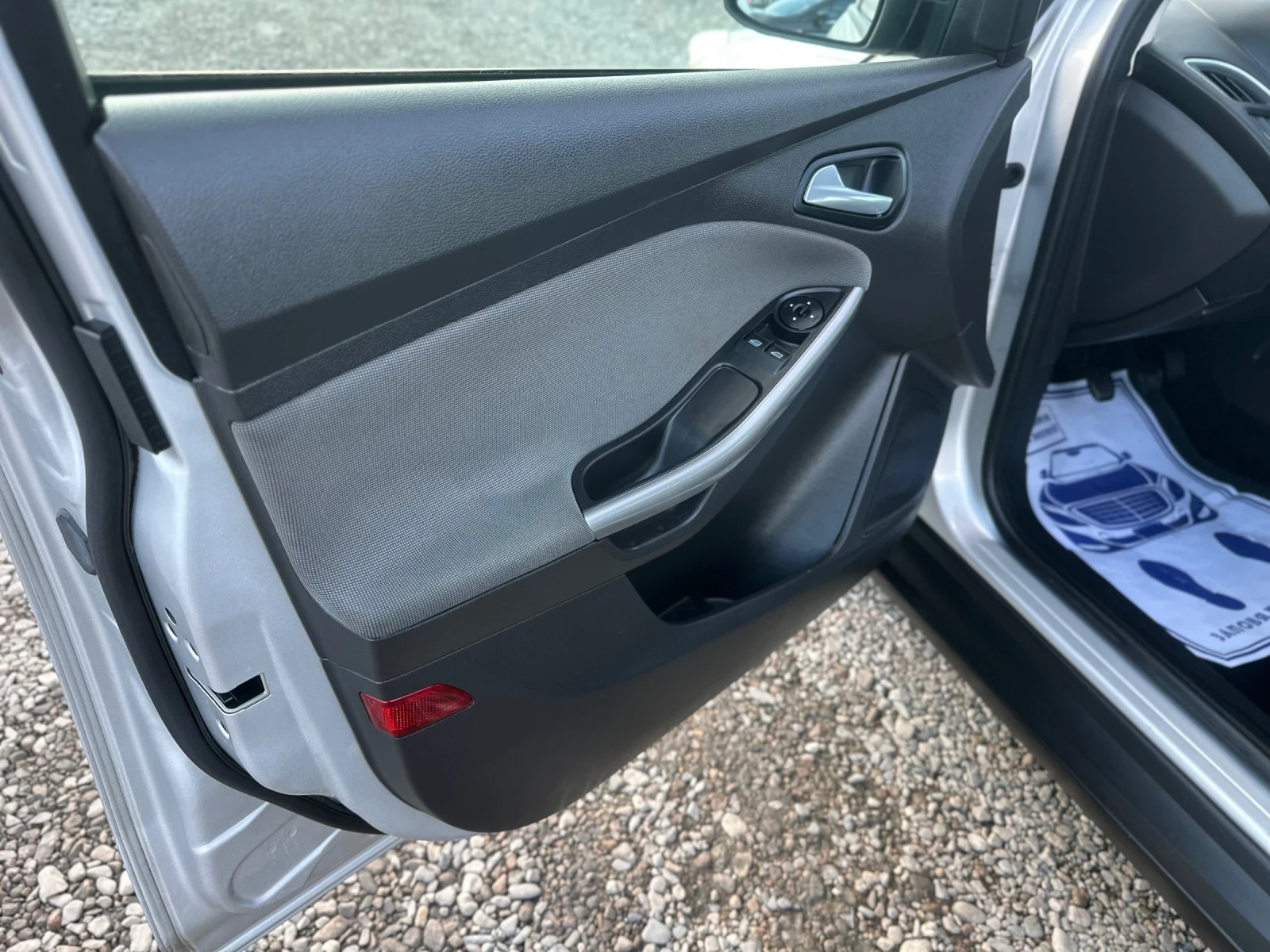 Ford Focus 1.6 TDCi  | Mobile.bg � ����������� 11