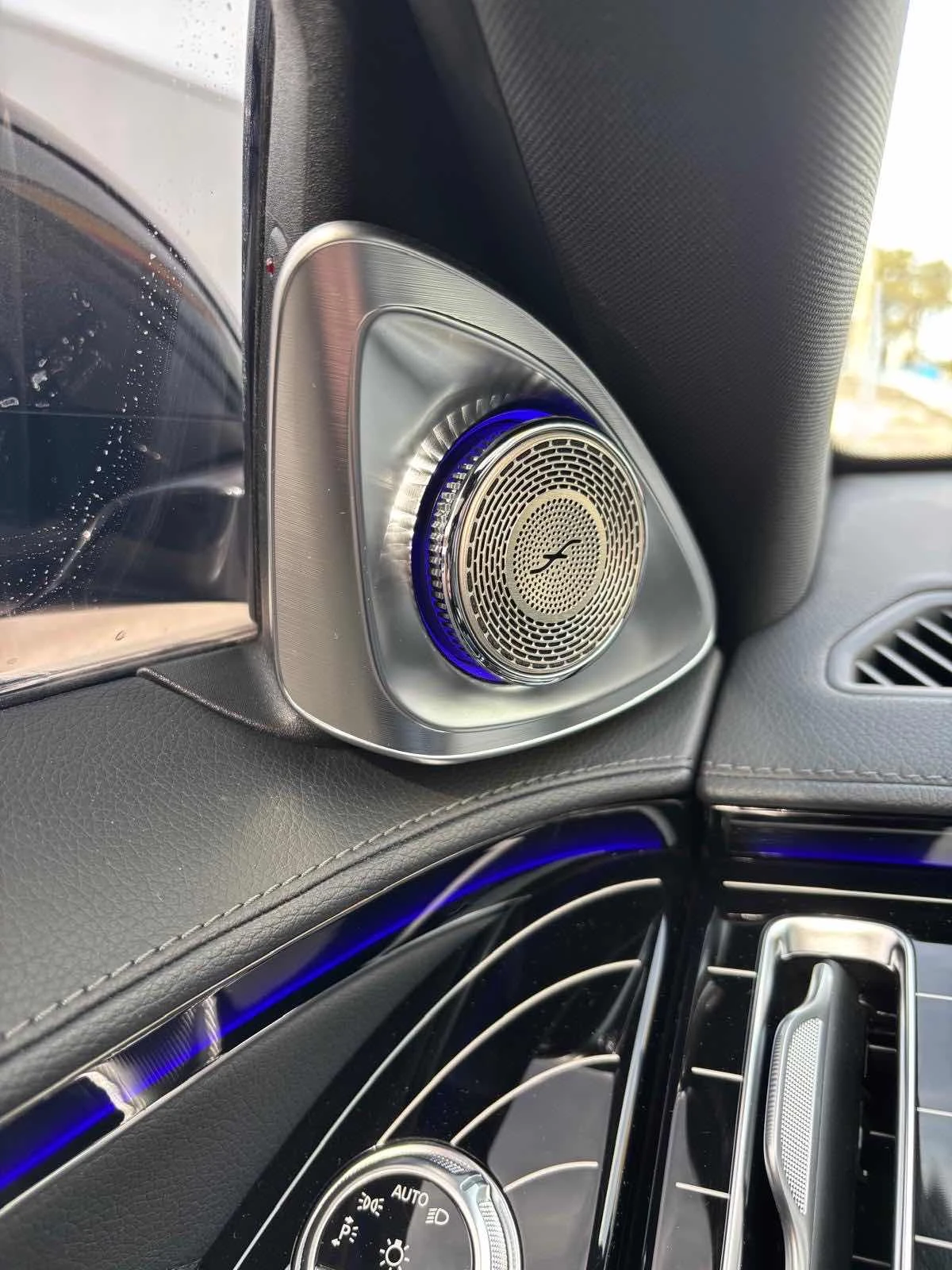 Mercedes-Benz S 500 4MATIC - изображение 8