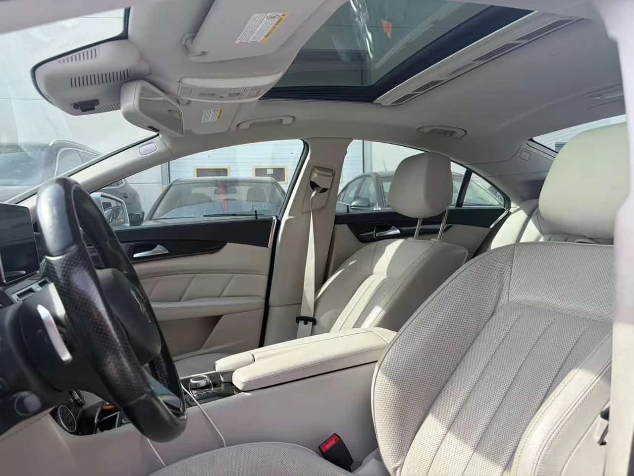 Mercedes-Benz CLS 550  CARFAX, снимка 10 - Автомобили и джипове - 53858366