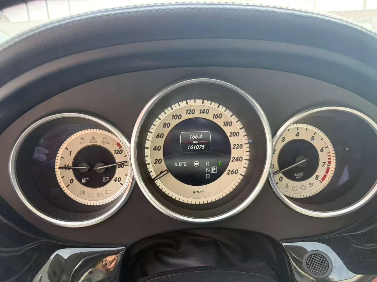 Mercedes-Benz CLS 550  CARFAX, снимка 8 - Автомобили и джипове - 53858366