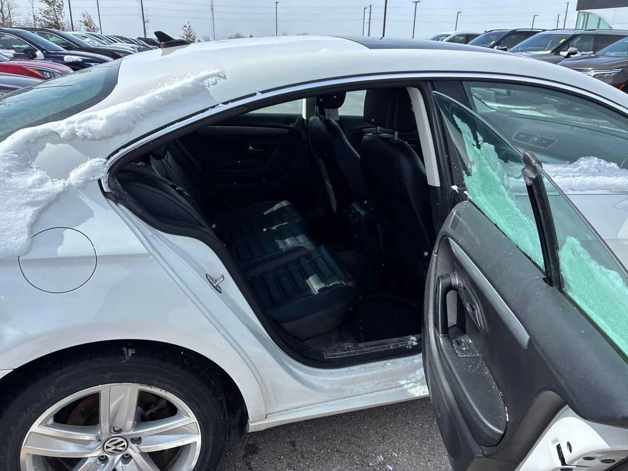 VW CC * Sportline * CARFAX * ПАНОРАМА* КЛИП НА МОТОРА* , снимка 13 - Автомобили и джипове - 53963935