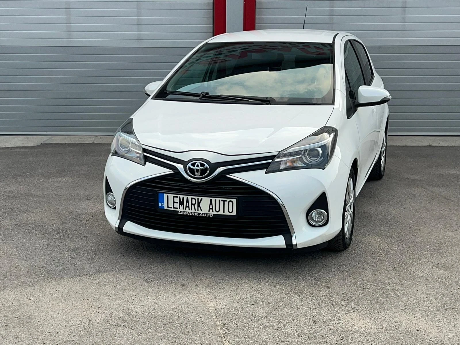 Toyota Yaris 1.4D-4D NAVI KAMERA KLIMATIK 6-СКОРОСТИ EVRO 5B , снимка 4 - Автомобили и джипове - 54179348
