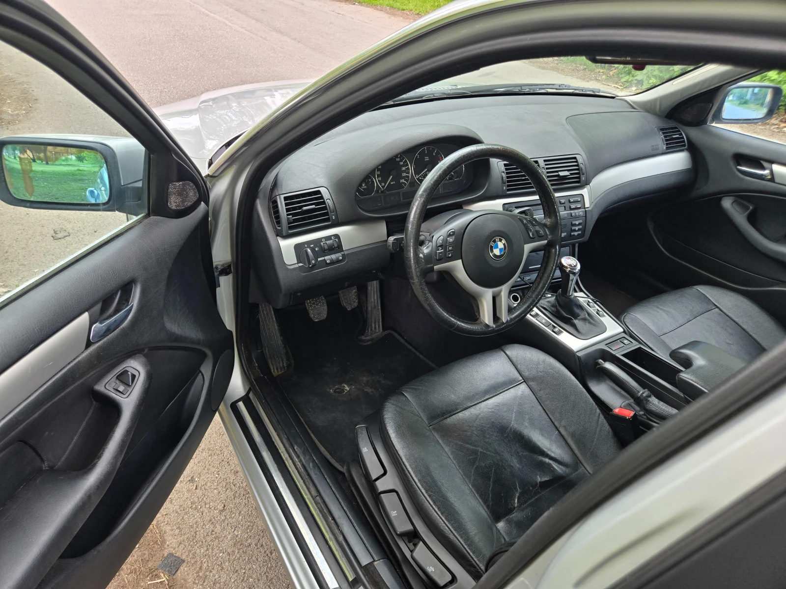 BMW 330 XDrive Facelift, снимка 10 - Автомобили и джипове - 54414226