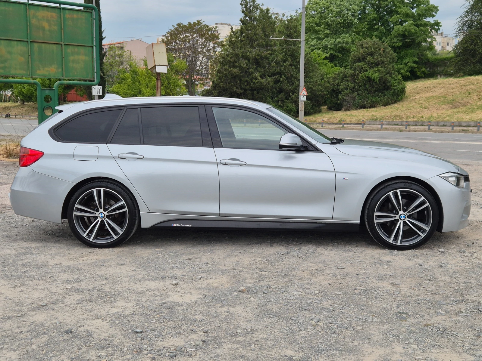 BMW 320 d XDrive M-Pack, снимка 6 - Автомобили и джипове - 54461245
