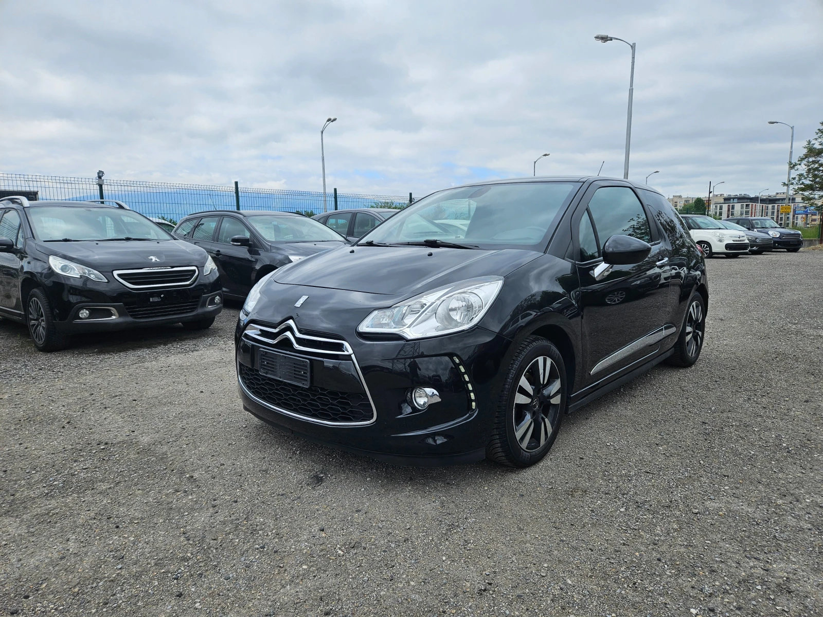 Citroen DS3 1.4HDI ПЕРФЕКТЕН, снимка 2 - Автомобили и джипове - 54595513