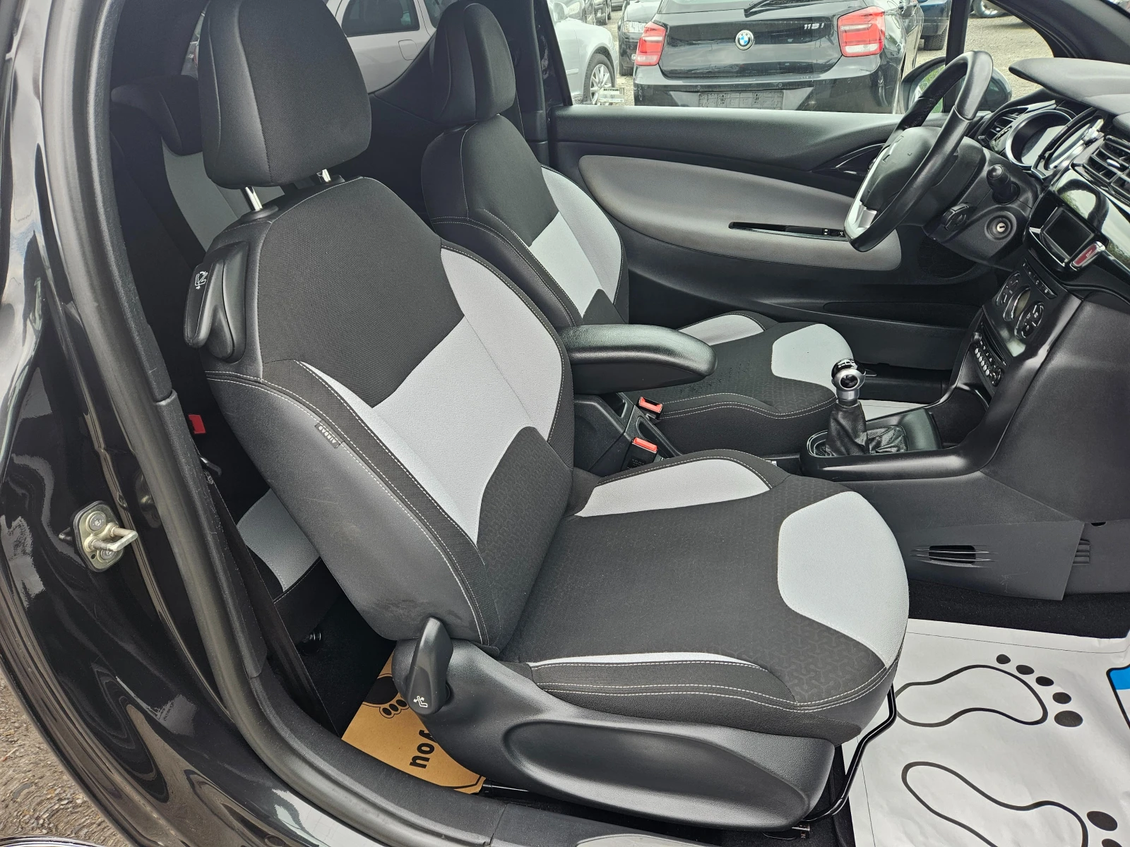 Citroen DS3 1.4HDI ПЕРФЕКТЕН, снимка 15 - Автомобили и джипове - 54595513