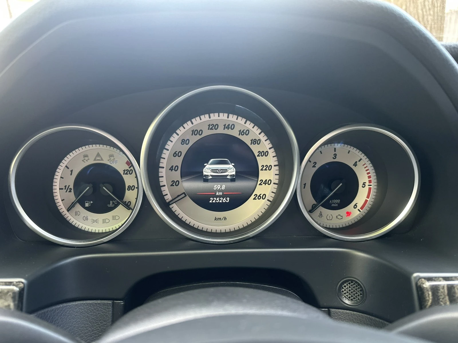 Mercedes-Benz E 350 w212, facelift, bluetec, снимка 9 - Автомобили и джипове - 54663743