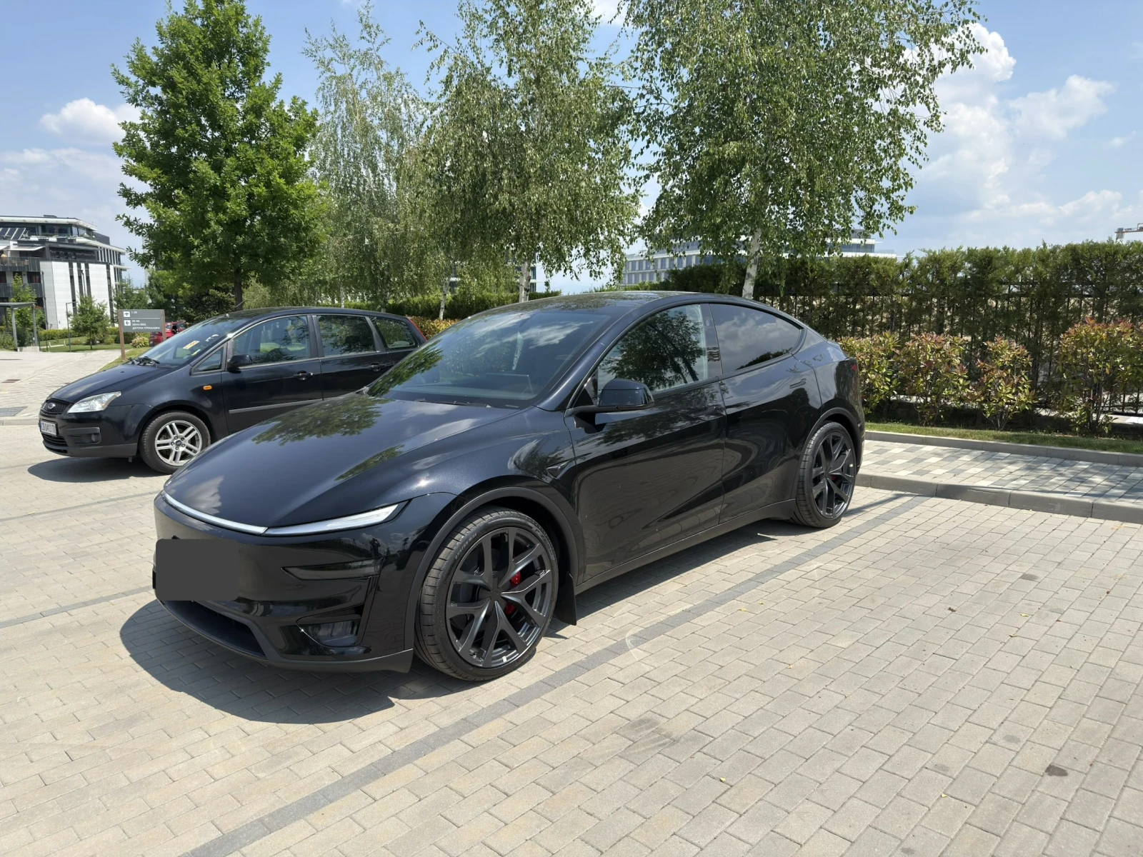 Tesla Model Y Performance - НОВ, снимка 7 - Автомобили и джипове - 55080598