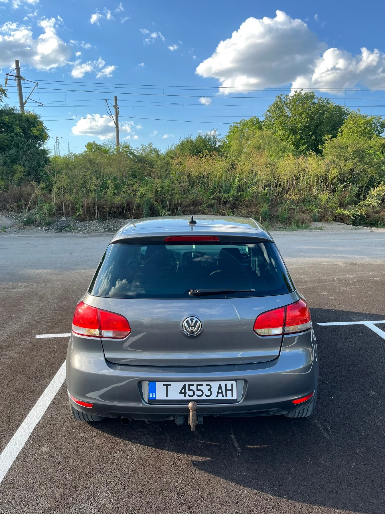 VW Golf 1.6TDI, снимка 2 - Автомобили и джипове - 55236048