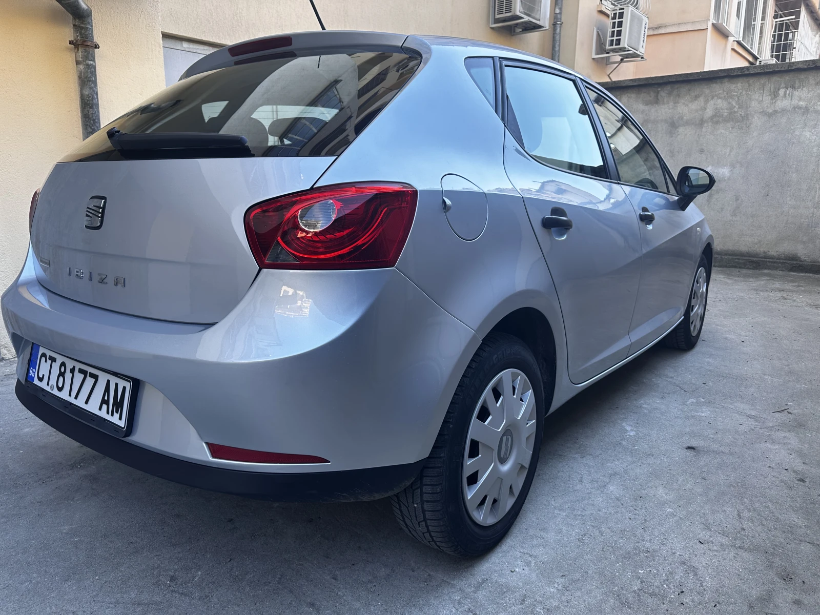 Seat Ibiza IV, снимка 8 - Автомобили и джипове - 55992959