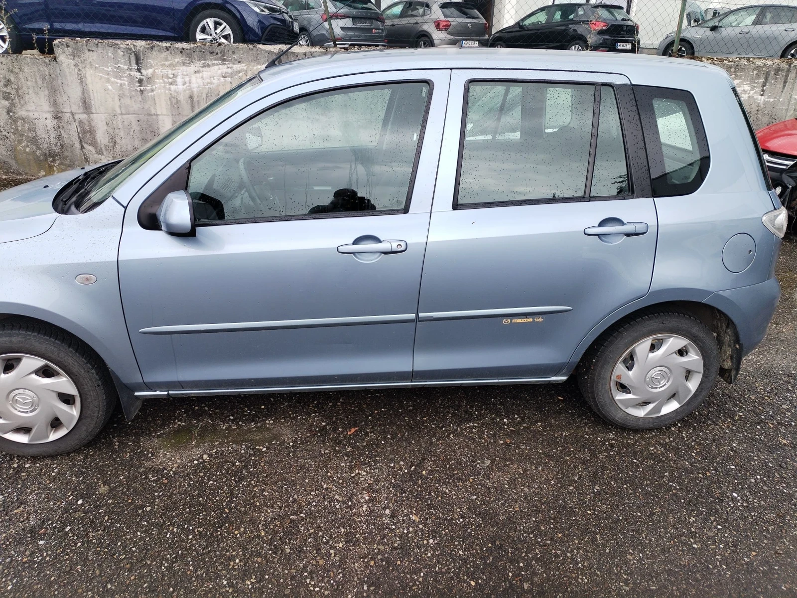 Mazda 2 1.2 Бензин на 60000 километра, снимка 3 - Автомобили и джипове - 56014262