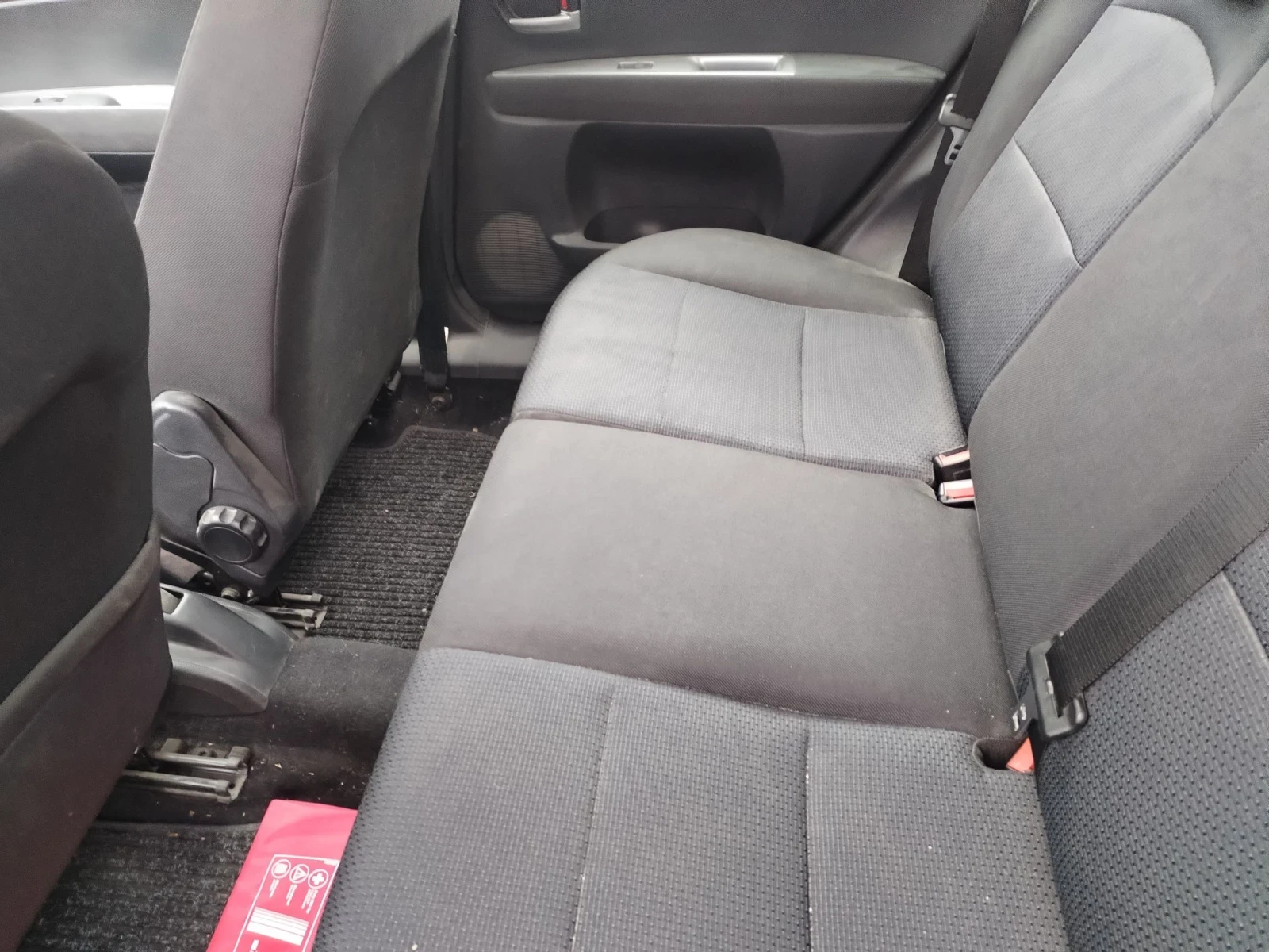 Mazda 2 1.2 Бензин на 60000 километра, снимка 14 - Автомобили и джипове - 56014262