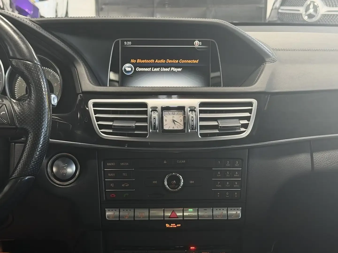 Mercedes-Benz E 400 AMG PKG/HARMAN KARDON/ОБДУХВАНЕ/LED/360/, снимка 11 - Автомобили и джипове - 56255964