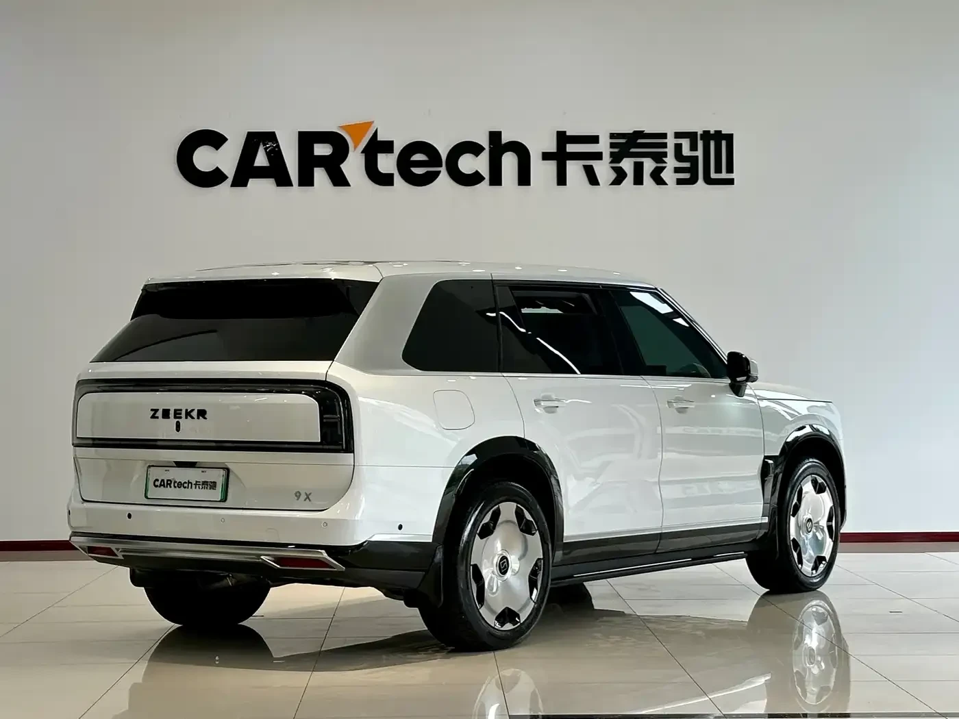 Zeekr 9X, снимка 15 - Автомобили и джипове - 56567027