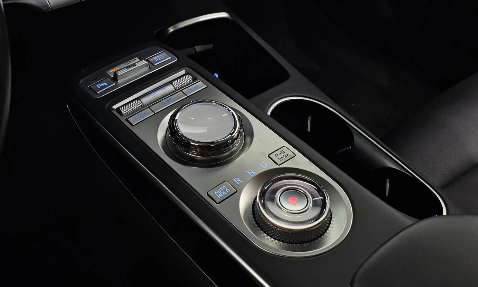 Genesis GV70 | Mobile.bg � ����������� 11