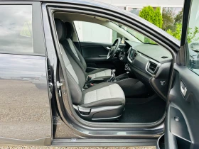 Kia Stonic 1.4i КАТО НОВА, снимка 12