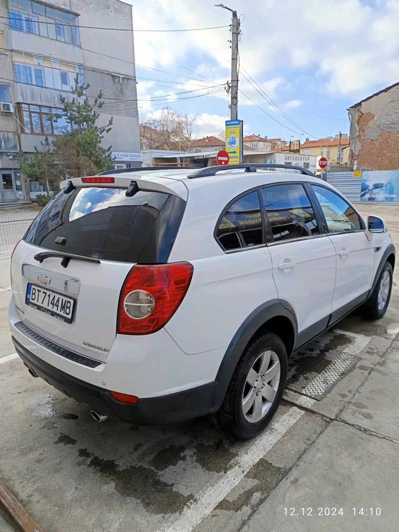 Chevrolet Captiva, снимка 5 - Автомобили и джипове - 48850818