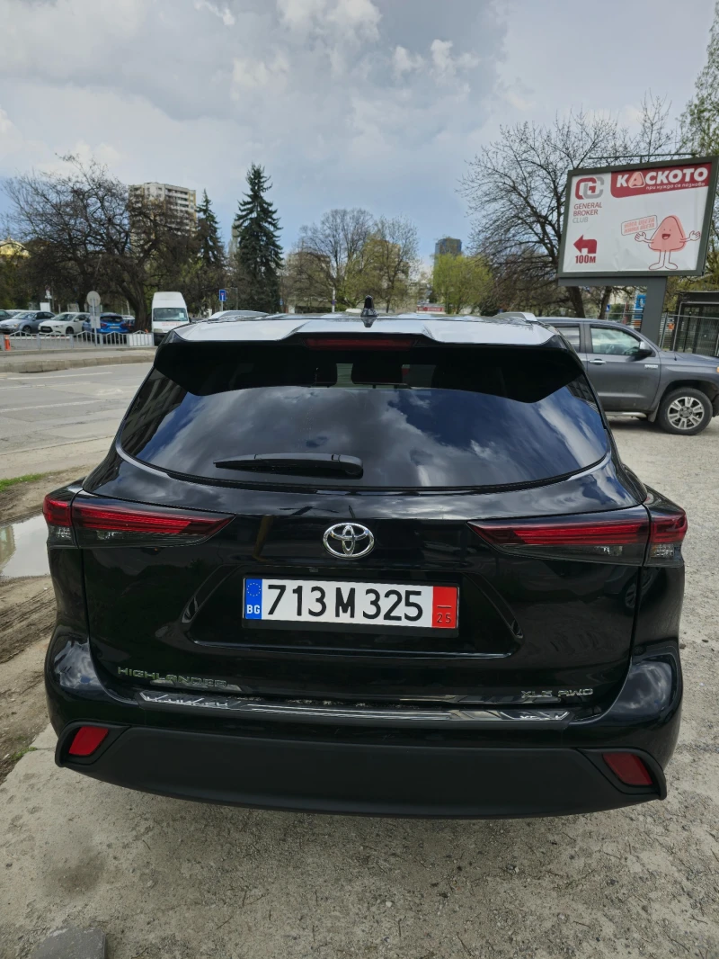 Toyota Highlander AWD - НОВА: 3200км, снимка 5 - Автомобили и джипове - 51246827
