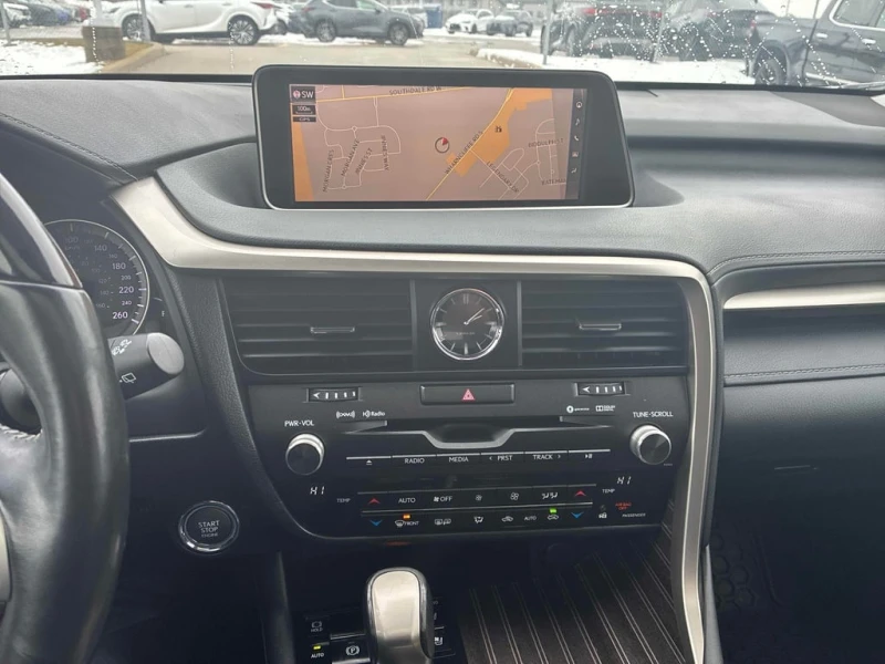 Lexus RX 350 * AWD 4dr * CARFAX * БЕЗ ПЪРВОНАЧАЛНА ВНОСКА, снимка 9 - Автомобили и джипове - 53194274