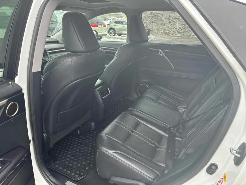 Lexus RX 350 * AWD 4dr * CARFAX * БЕЗ ПЪРВОНАЧАЛНА ВНОСКА, снимка 12 - Автомобили и джипове - 53194274