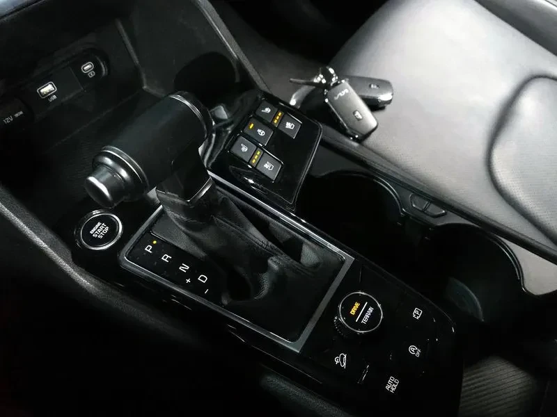 Kia Sportage 2.0 CRDi 4WD, снимка 9 - Автомобили и джипове - 54276448