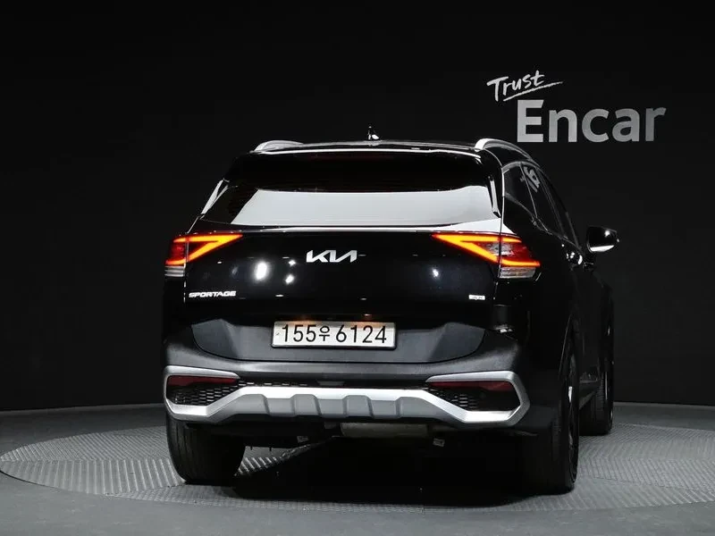 Kia Sportage 2.0 CRDi 4WD, снимка 4 - Автомобили и джипове - 54276448