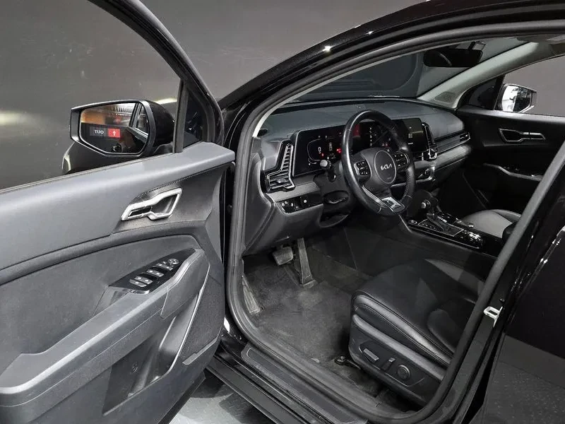 Kia Sportage 2.0 CRDi 4WD, снимка 10 - Автомобили и джипове - 54276448