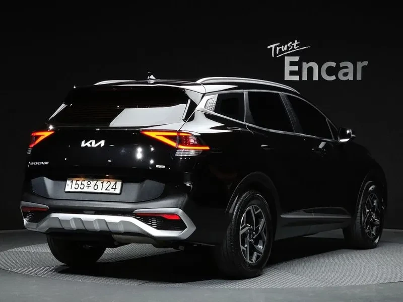 Kia Sportage 2.0 CRDi 4WD, снимка 2 - Автомобили и джипове - 54276448