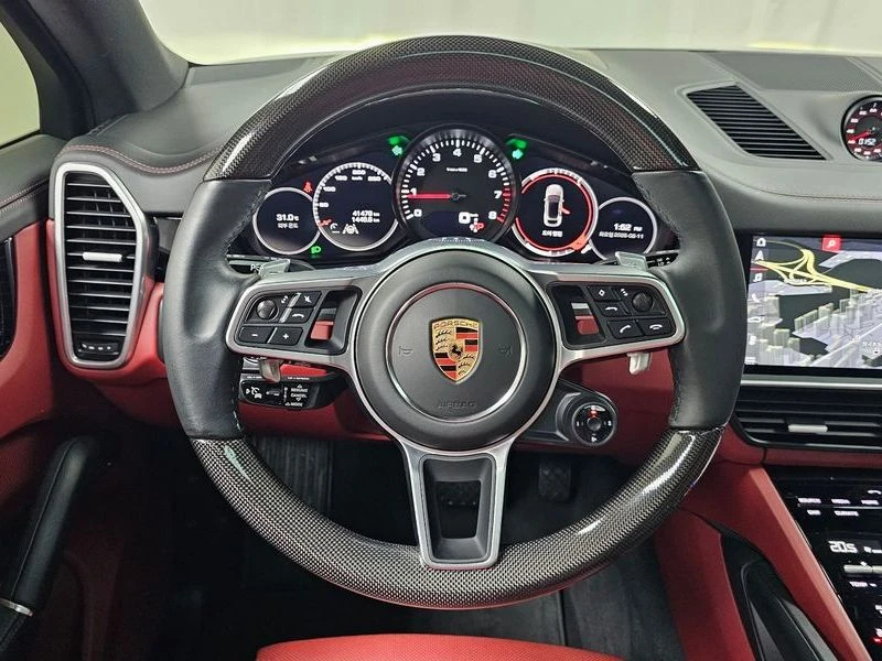 Porsche Cayenne 3.0 Coupe| 340к.с.| ВКЛ.ТЕХНОТЕСТ, снимка 13 - Автомобили и джипове - 55702585
