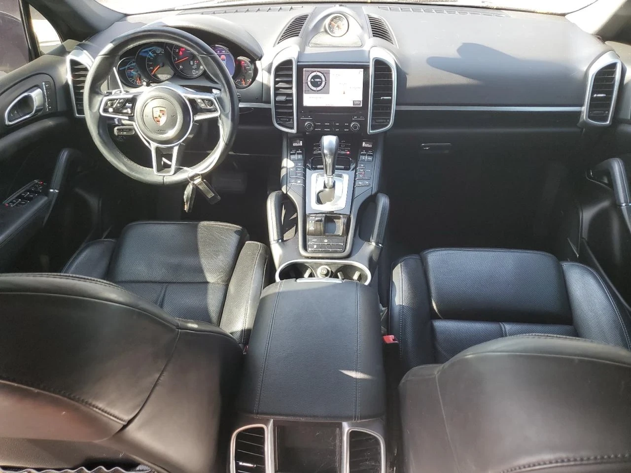 Porsche Cayenne  - изображение 8