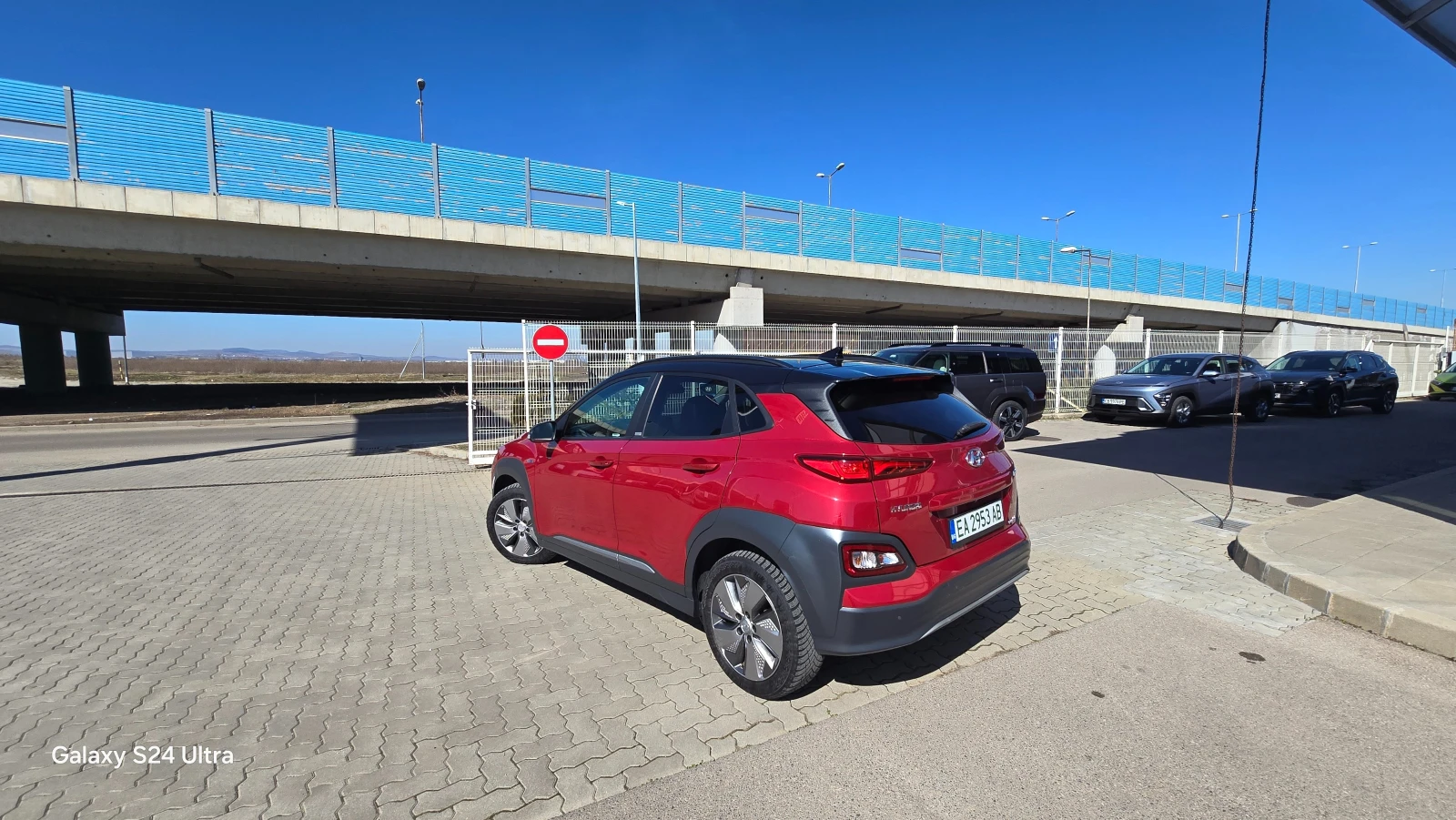 Hyundai Kona Electric 64kWh* Гаранция* Серв.книжка* Термопомпа* - изображение 4