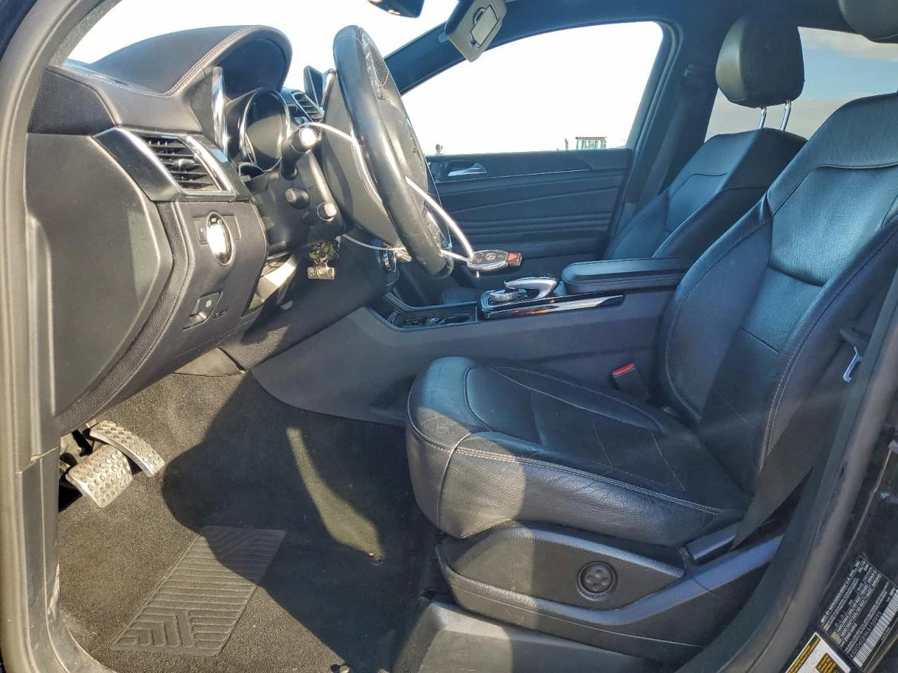 Mercedes-Benz GLE 43 AMG ПОДГРЕВ* ОБДУХВАНЕ* 360КАМЕРА*  - изображение 9