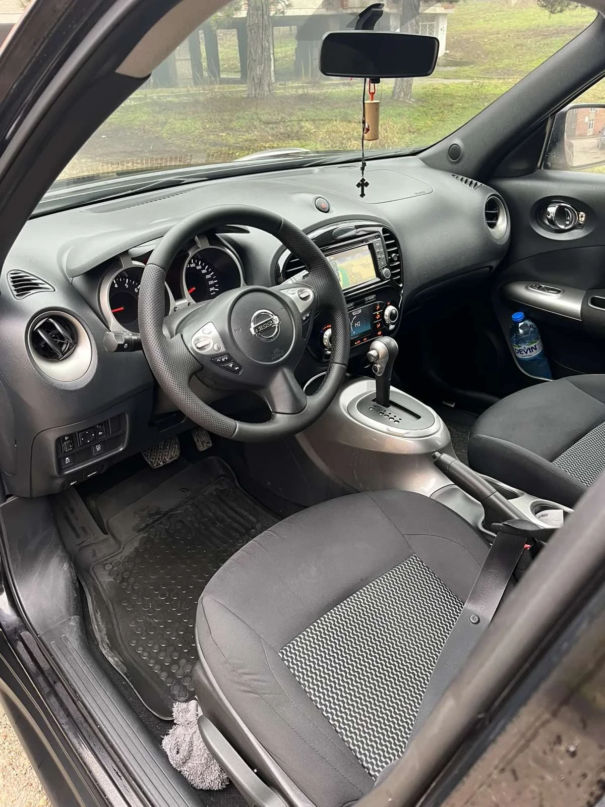 Nissan Juke, снимка 3 - Автомобили и джипове - 54033020