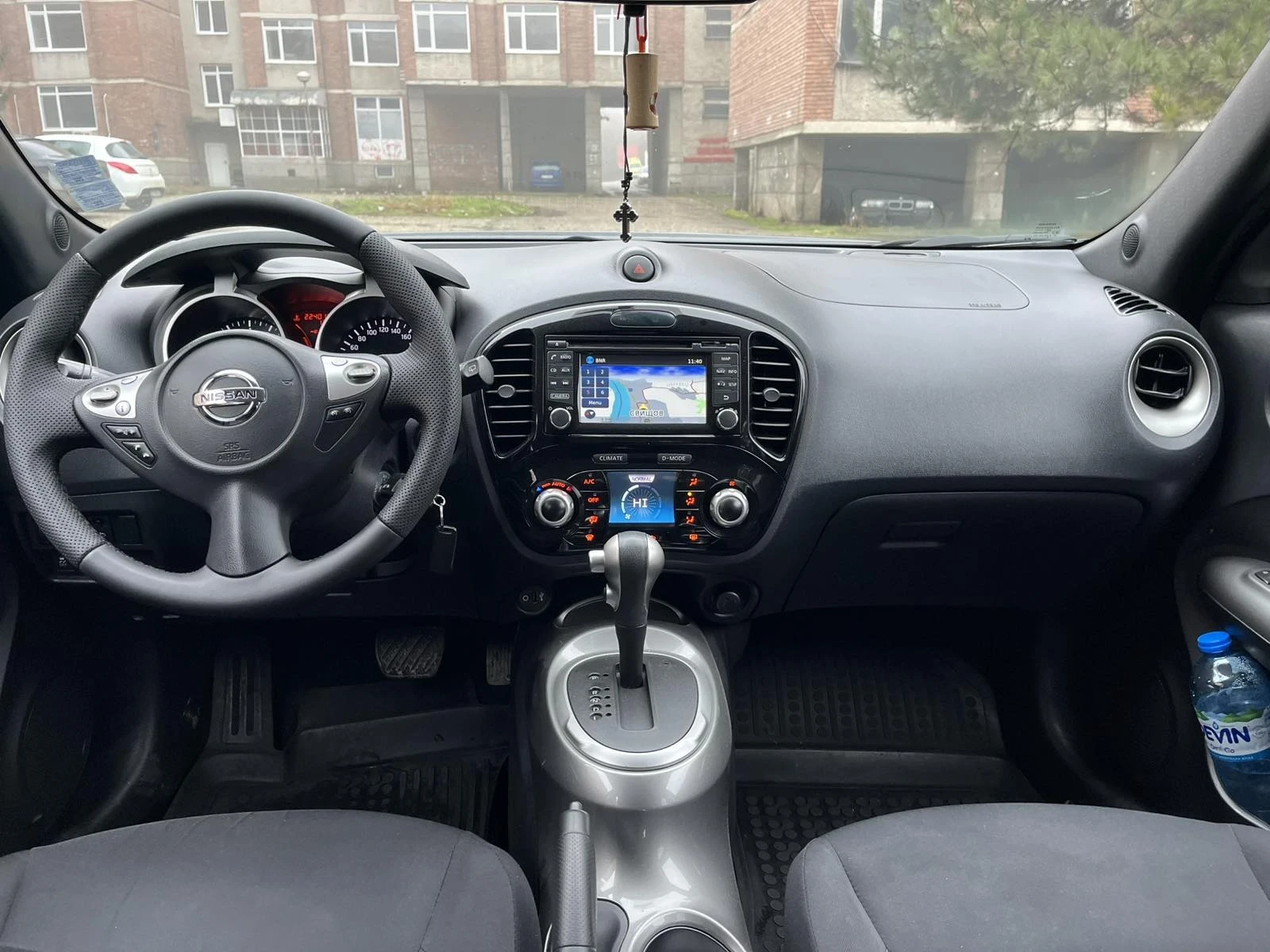 Nissan Juke, снимка 11 - Автомобили и джипове - 54033020