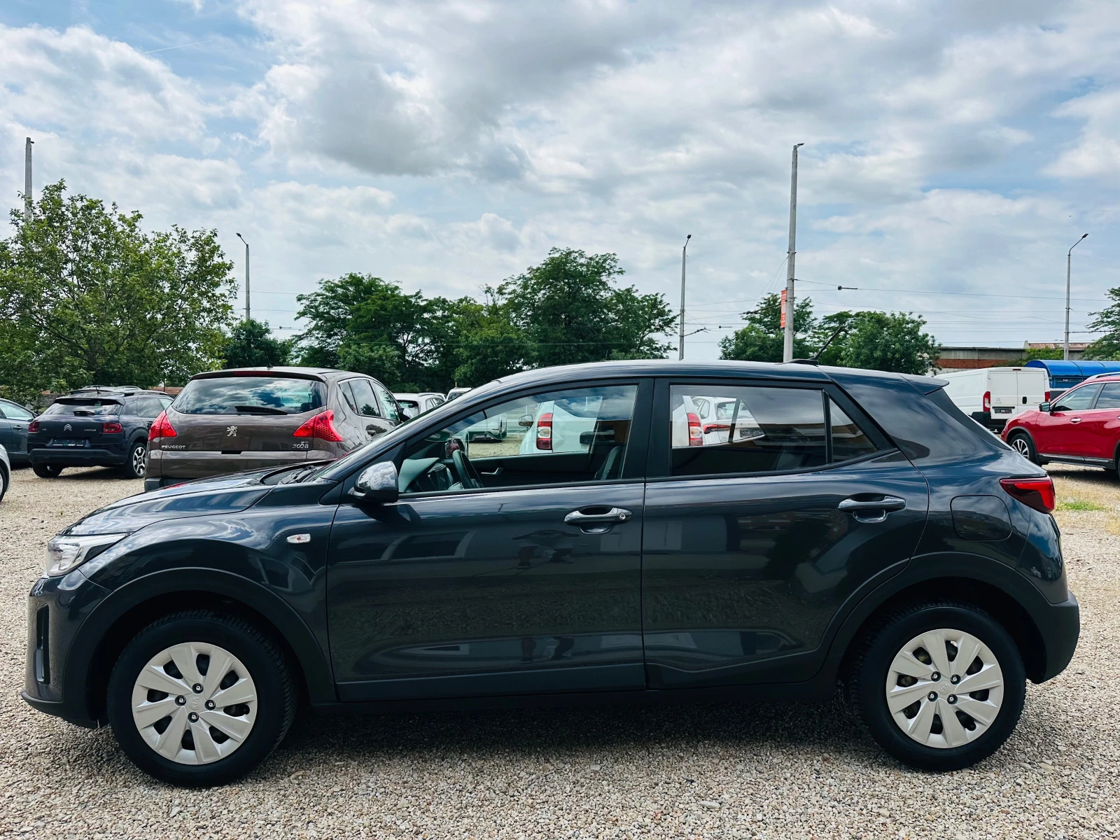 Kia Stonic 1.4i КАТО НОВА, снимка 4 - Автомобили и джипове - 54972031